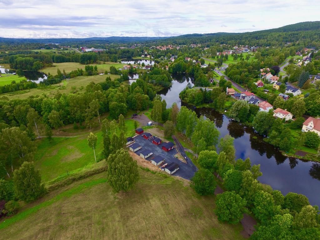 Вилла Smedens Stugby Smedjebacken Экстерьер фото